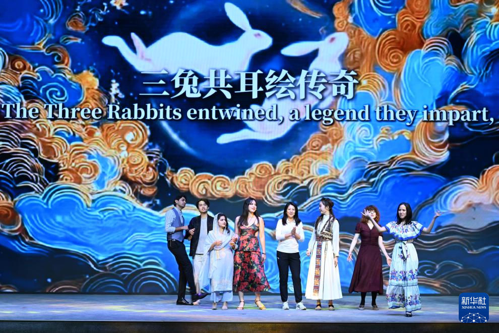 第四屆文明交流互鑒對(duì)話會(huì)在敦煌開(kāi)幕