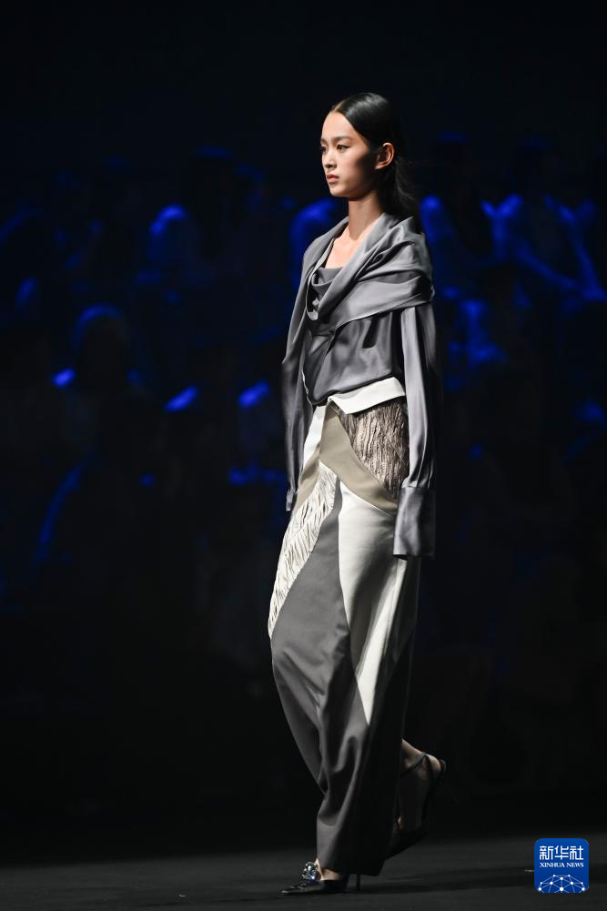 第十九屆中國超級(jí)模特大賽總決賽落幕