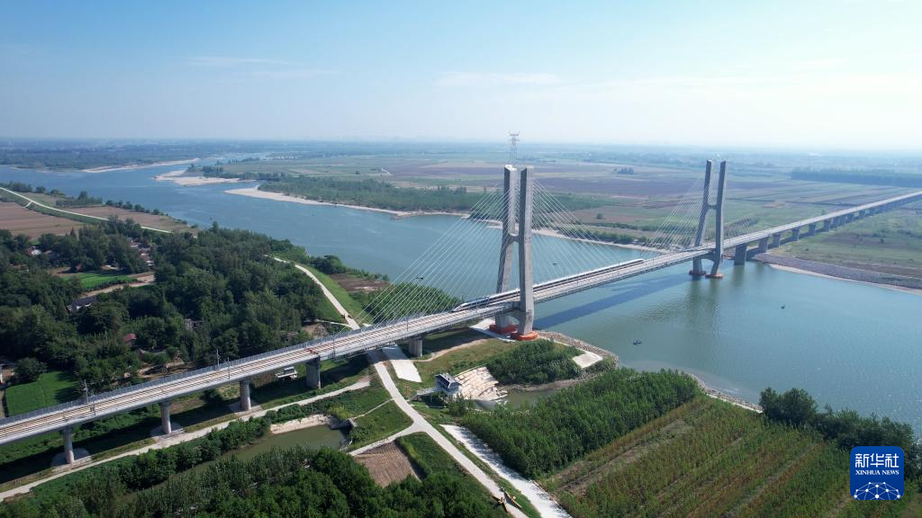 滬渝蓉高鐵武漢至宜昌段開啟運行試驗