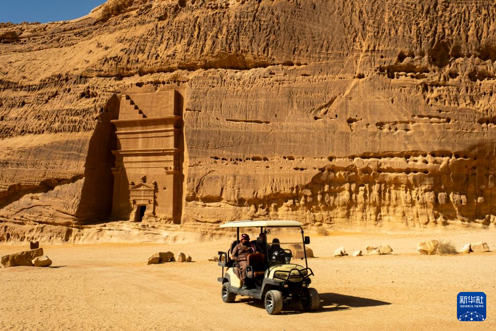 走進(jìn)沙特千年古城——?dú)W拉